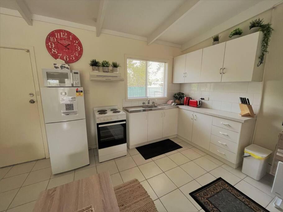 Three Palms Apartments Unit 2 Есперанс Екстер'єр фото